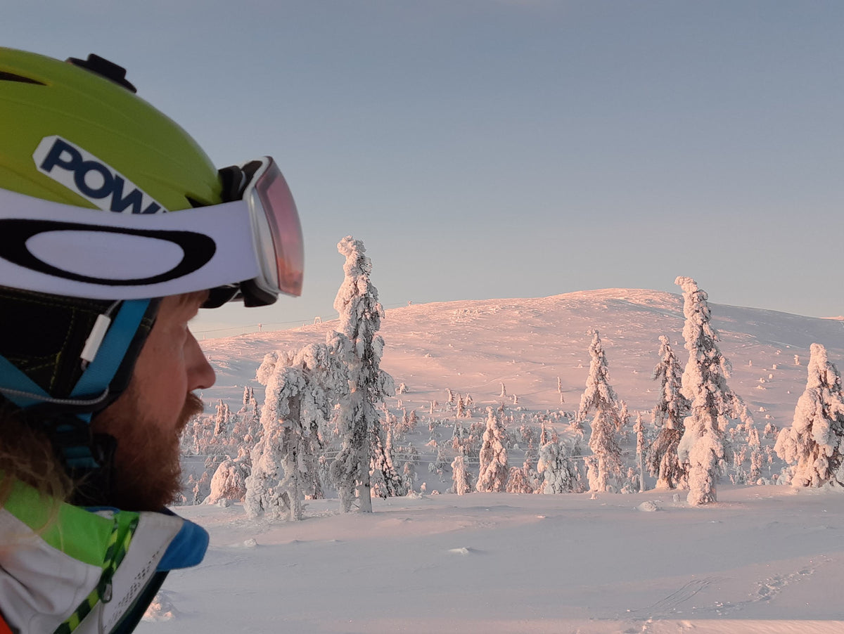 Kerrospukeutuminen – pitääkö sitä aina pukea lisää päälle?